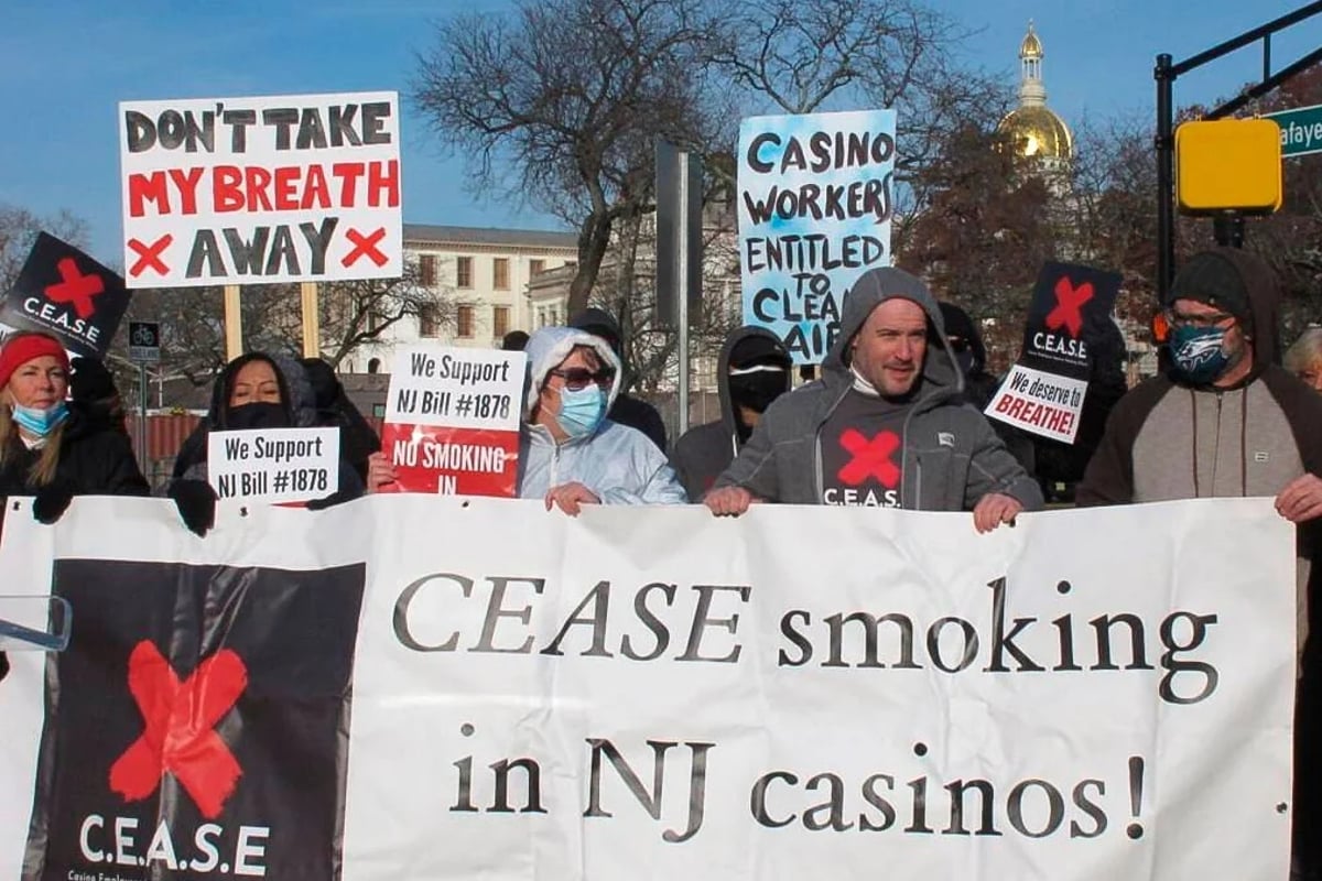 , Atlantic City Casino Smoking Lingers 45 Years After Gambling Legalized &#8211; uBetMobile.com