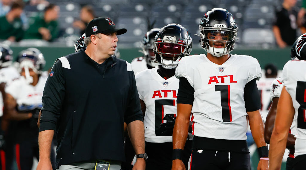 , Falcons Mentor Arthur Smith Implies Marcus Mariota Faking Damage &#8211; uBetMobile.com