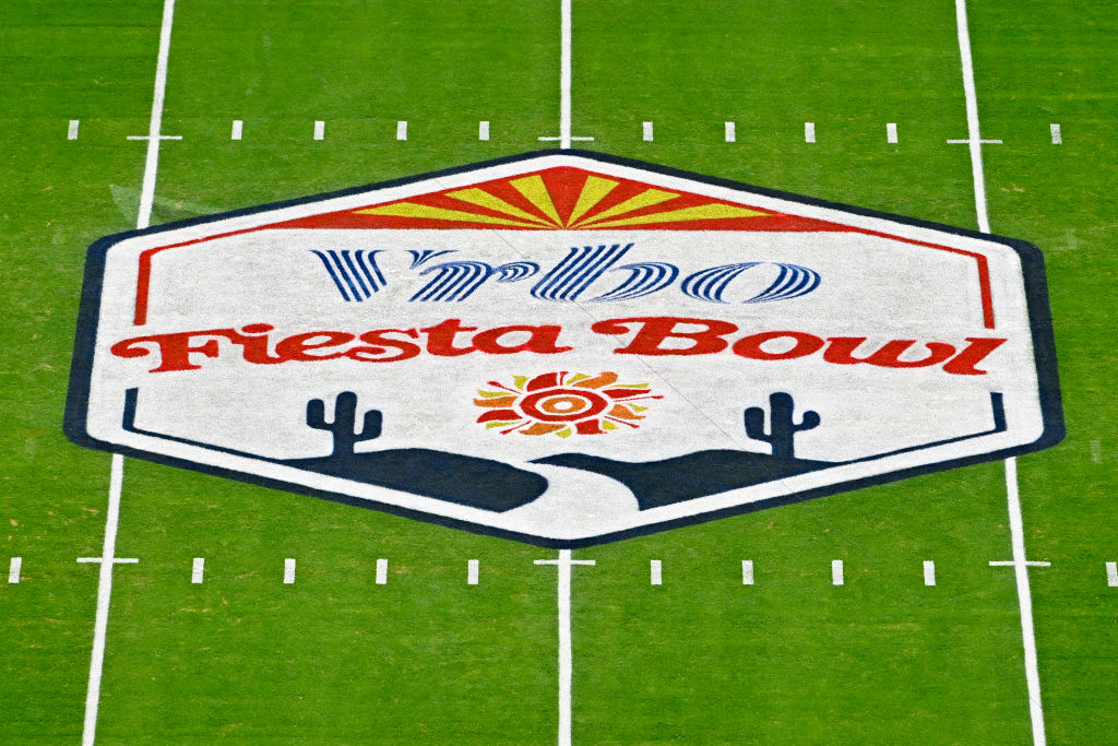 , Fiesta Bowl Field Conditions Under Fire As TCU, Michigan Players Slip &#8211; uBetMobile.com