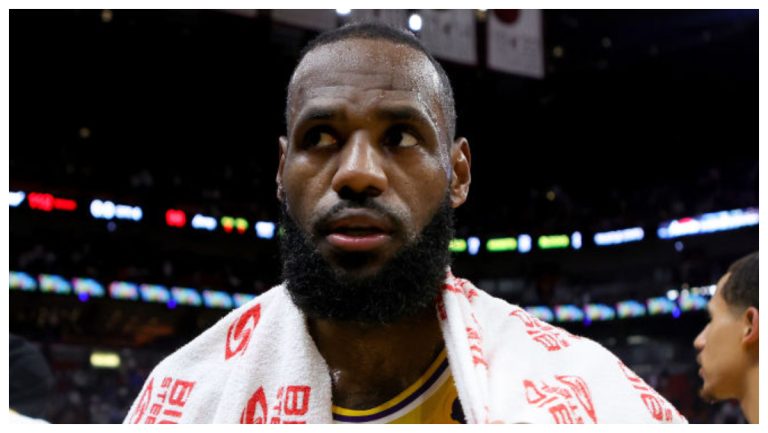 LeBron James Appears To Hint His Career Might Be Ending – Mobile Betting Online – uBetMobile.com