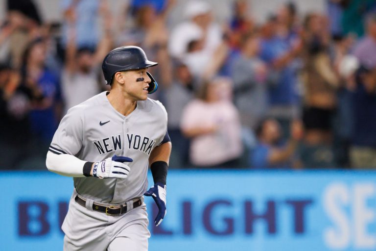 MLB Fan Who Caught Aaron Judge’s 62nd HR Loses $1.5 Million, Kind Of – uBetMobile.com