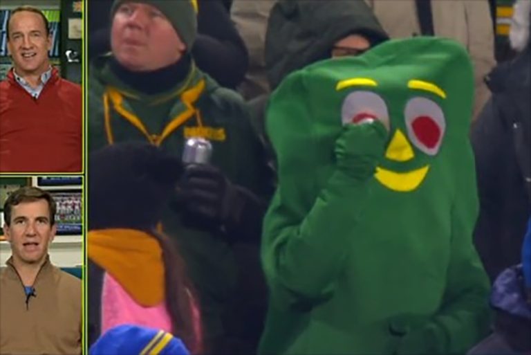 The ManningCast Boys React To Drunk Packers Fan In Gumby Costume – Mobile Betting Online – uBetMobile.com