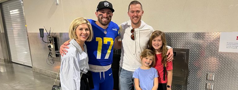 Unhinged Oklahoma Fans Rip Lincoln Riley For Photo With Baker Mayfield – uBetMobile.com