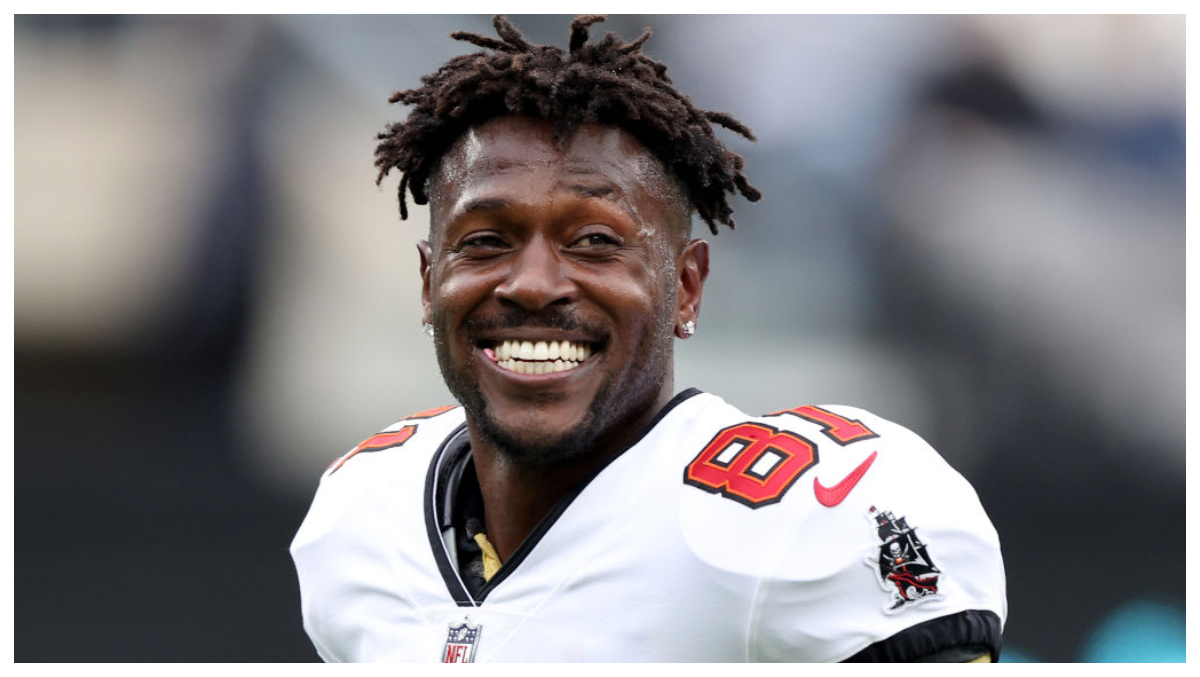 , Antonio Brown Accused Of Sending &#8216;Explicit Videos&#8217; – Mobile Betting On the internet &#8211; uBetMobile.com