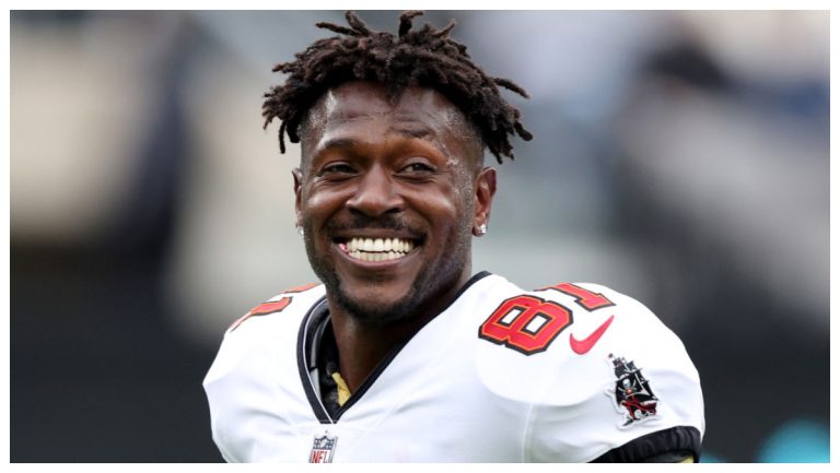 Antonio Brown Accused Of Sending ‘Explicit Videos’ – Mobile Betting On the internet – uBetMobile.com