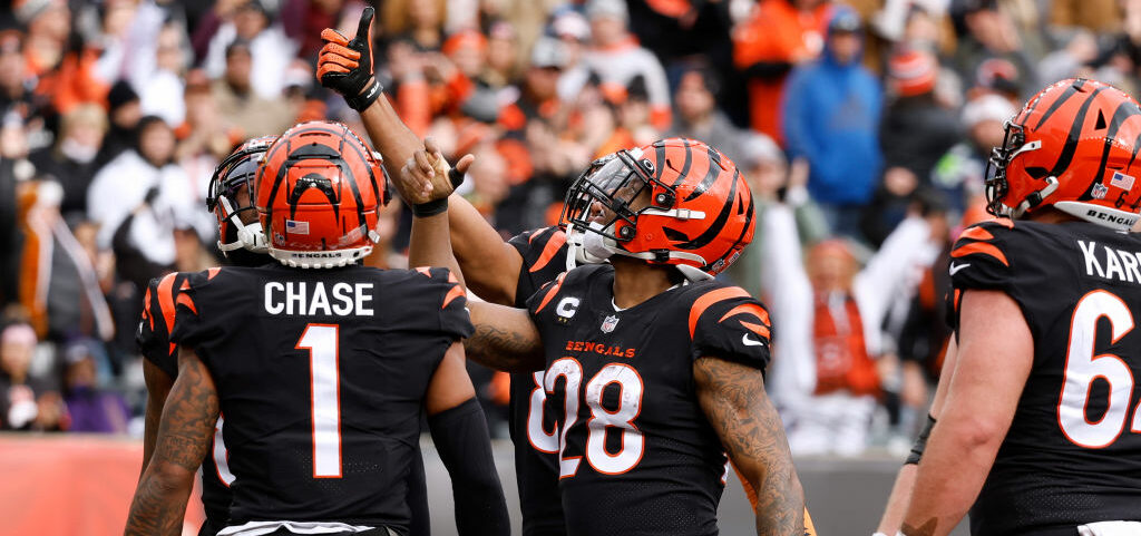 , Bengals Mock NFL&#8217;s Wild Card Resolution With Coin Toss TD Celebration &#8211; uBetMobile.com