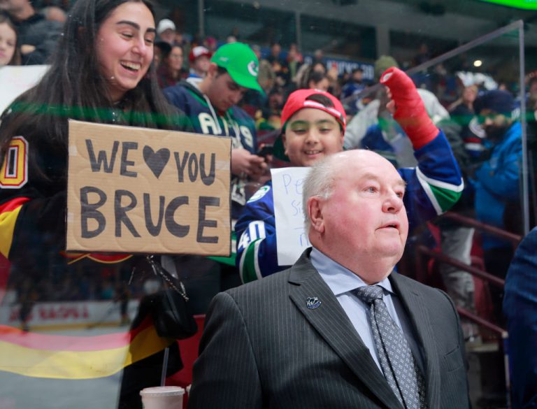 Bruce Boudreau Gets Emotional Send-Off In Last Game With Canucks – uBetMobile.com