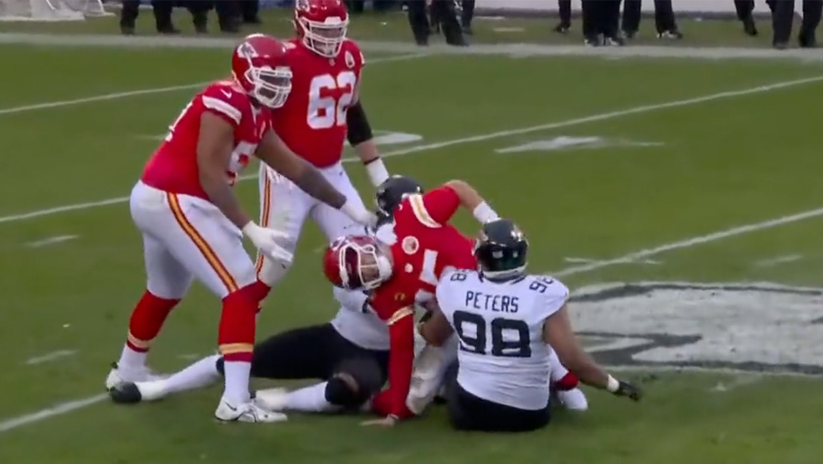 , Controversy Unfolds After Questionable Tackle Injures Patrick Mahomes &#8211; uBetMobile.com