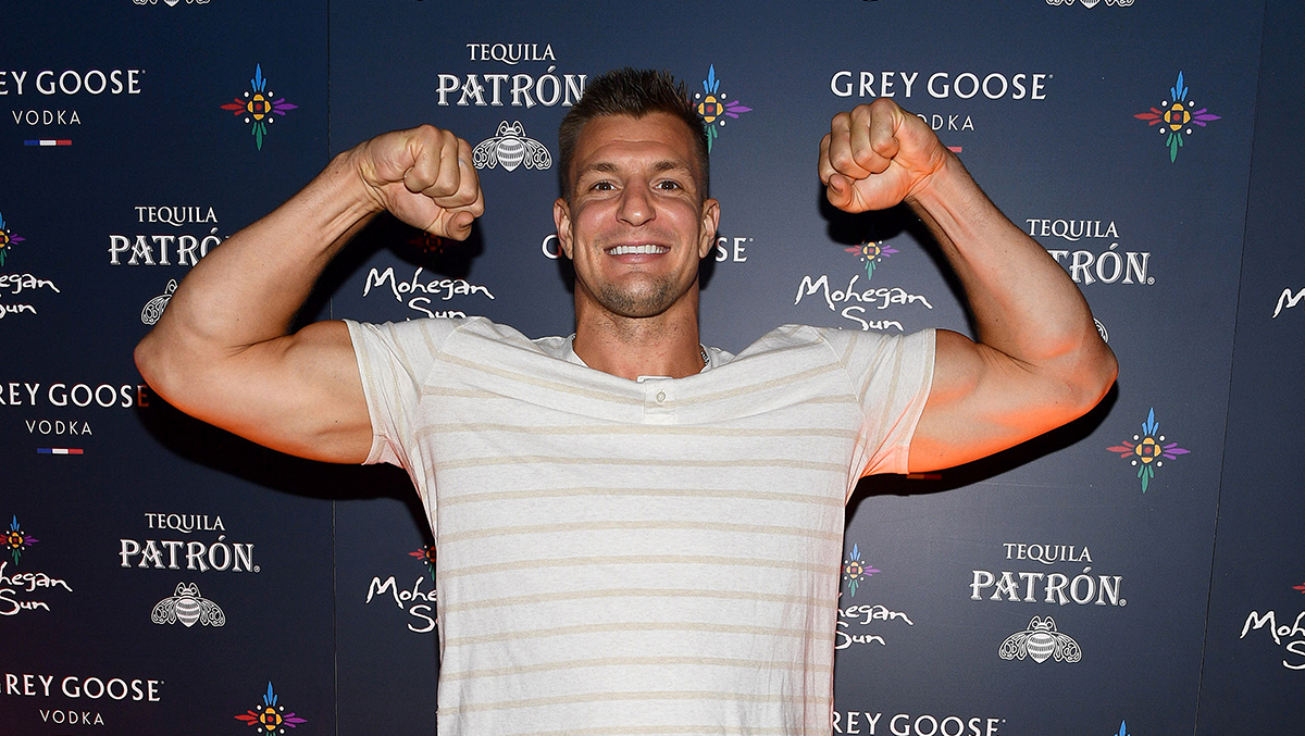 , Gronk Appreciates Teams Trying To Lure Him Back To NFL But Nah &#8211; uBetMobile.com