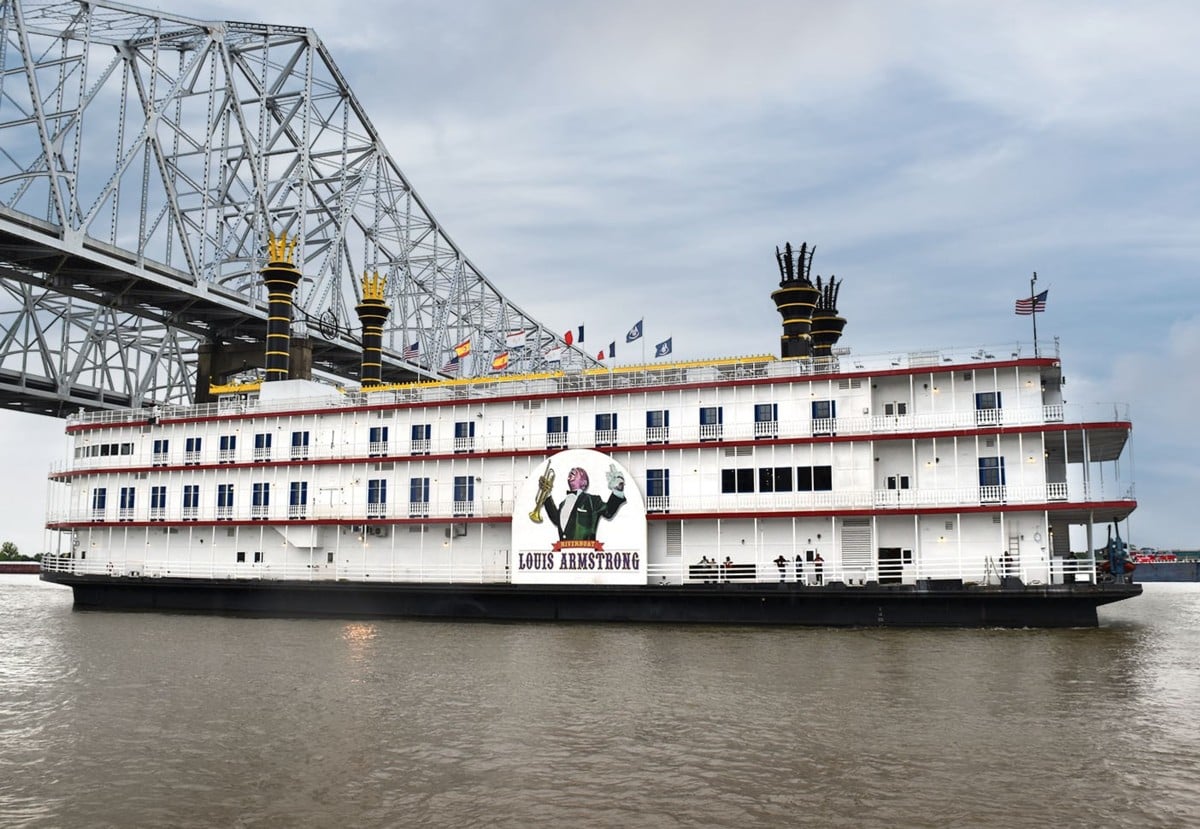 , Indiana&#8217;s First Casino, Former Aztar Riverboat, For Sale &#8211; uBetMobile.com