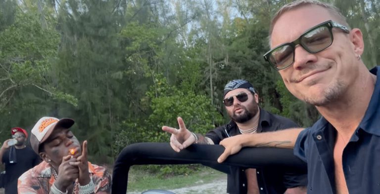 Koe Wetzel, Diplo, Kodak Black Casually Drive Jeep On Lake For ‘Wasted’ – uBetMobile.com