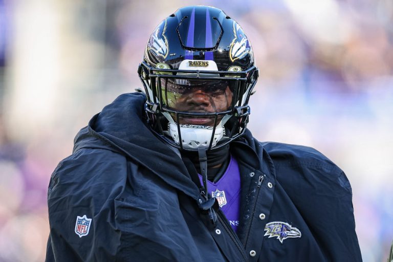 Lack Of Contract Could Be Keeping Lamar Jackson Out – uBetMobile.com