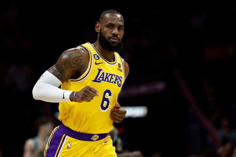 LeBron Sends Information To Lakers’ Entrance Office Amid Winning Streak – uBetMobile.com