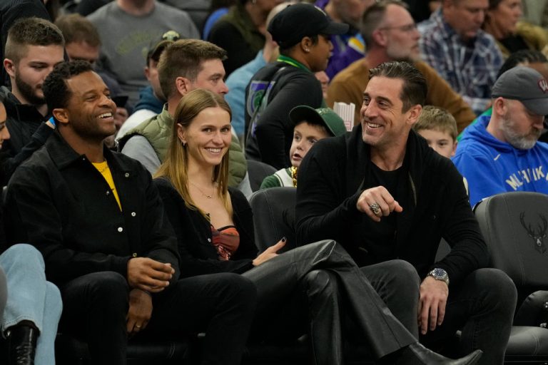 More ‘Evidence’ That Aaron Rodgers And Mallory Edens Are Dating – Mobile Betting Online – uBetMobile.com