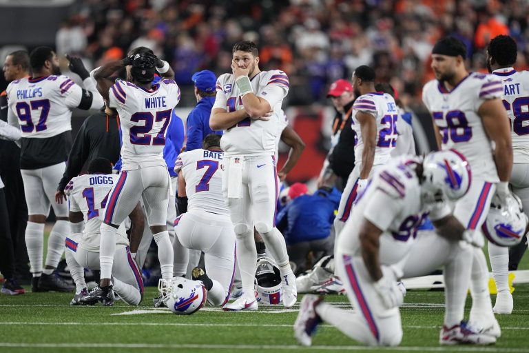 Buffalo Bills Must Try to Win For Damar Hamlin And AFC Playoffs Positioning – uBetMobile.com