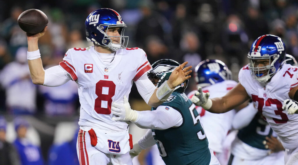 , New York Giants GM Wants Daniel Jones Back At QB Next Season &#8211; uBetMobile.com