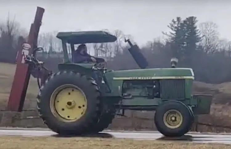 , North Carolina Man Driving Stolen John Deere Tractor Leads Police On A Wild Chase; Cops Save The Day By Shooting Out A Tire – Mobile Betting Online &#8211; uBetMobile.com