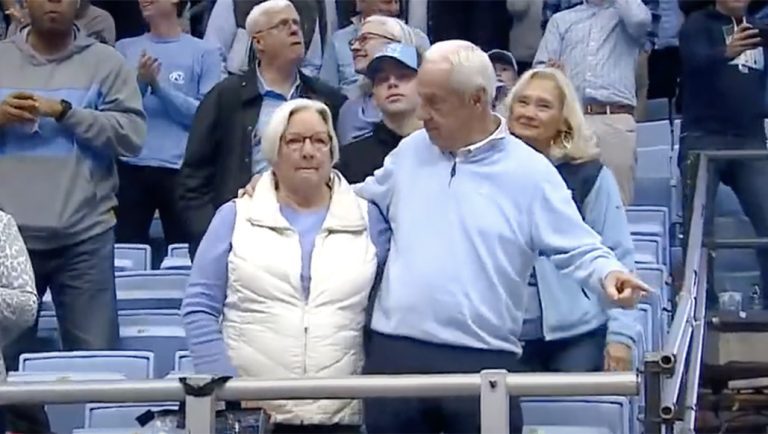 Roy Williams Swag Surfin’ With His Wife At UNC Is Retirement Goals – uBetMobile.com