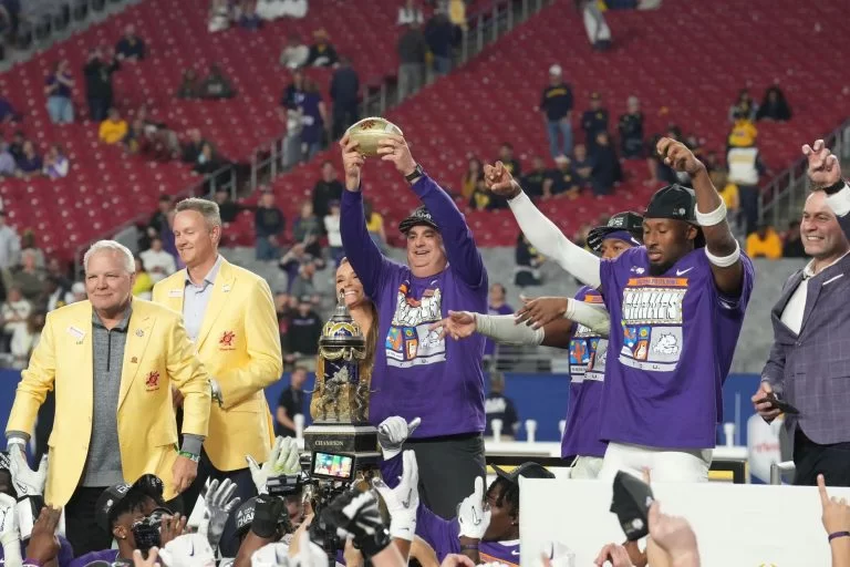 TCU, Once a 200-1 Longshot, Now a Win Away from College Football Title – uBetMobile.com