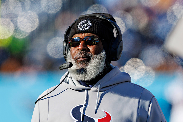 Texans Cut Their Losses, Fire Lovie Smith As Head Coach After One Season – Mobile Betting Online – uBetMobile.com