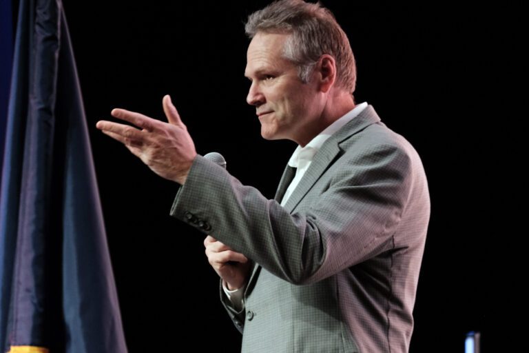 Alaska Governor Fears Airspace Intrusions ‘Could Be the New Norm’ | News and Gossip