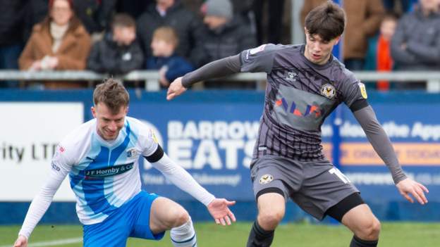 , Barrow 0-1 Newport County: Newport earn dramatic late win at 10-man Barrow &#8211; uBetMobile &#8211; Global News