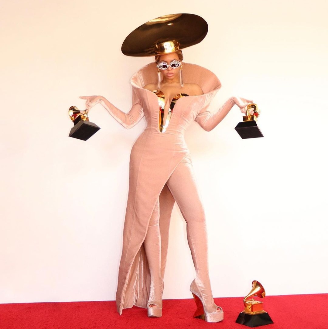 , Beyonce poses along with her Grammy wins after breaking the document for essentially the most Grammy wins of all time &#8211; uBetMobile.com