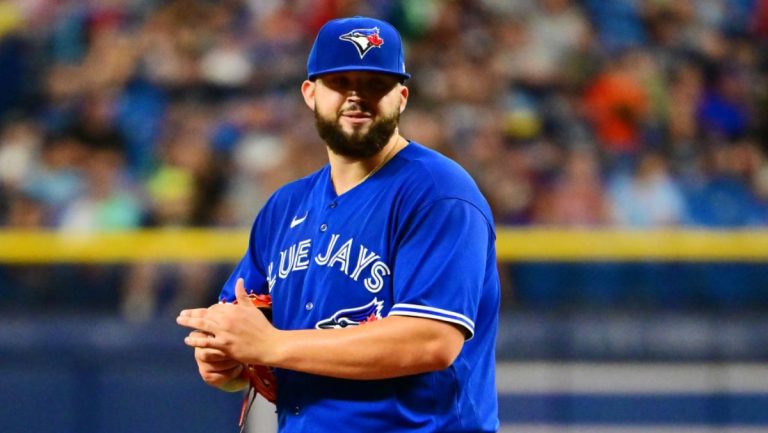 Blue Jays Pitcher Alek Manoah Claps Back at MLB Analyst for Calling Him Fat – Mobile Betting Online – uBetMobile.com