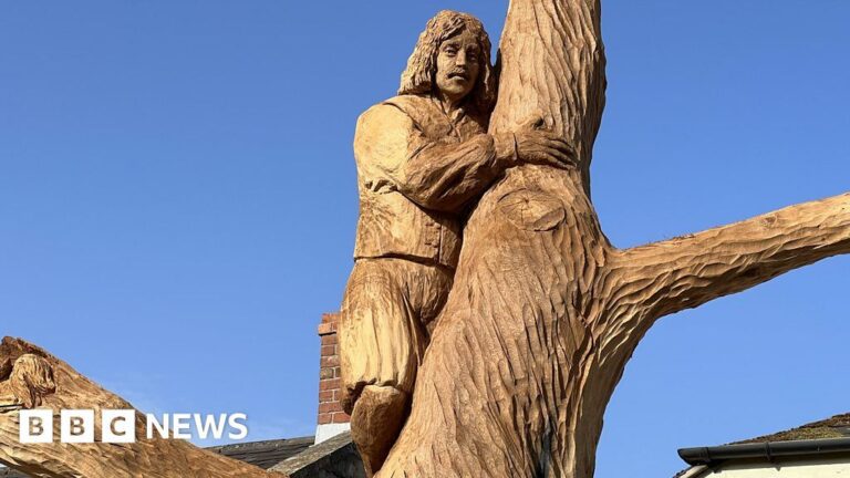 Charles II sculpture offers new life to pub’s dead oak tree – uBetMobile – Global News