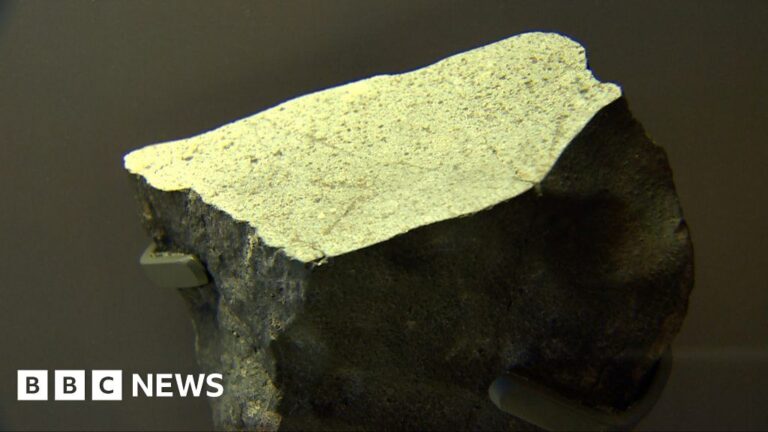 Crumlin meteorite returns to its ‘earthly dwelling’ – uBetMobile – Global News