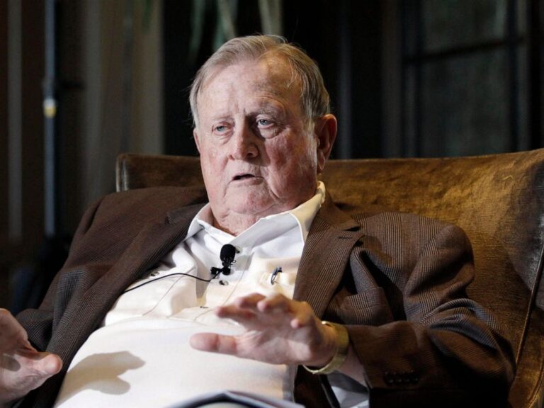 Former NBA, NFL workforce proprietor, businessman Red McCombs dies | News and Gossip