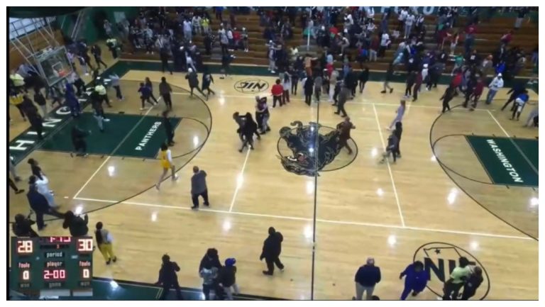 Indiana Basketball Game Ends With Full-Court Brawl As Police Scramble – uBetMobile.com