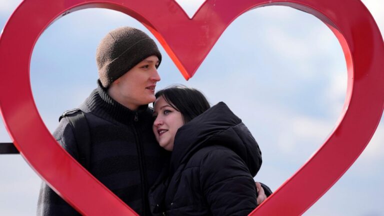 Love blossoms in Serbia between Ukrainian, Russian ‘enemies’ | News and Gossip