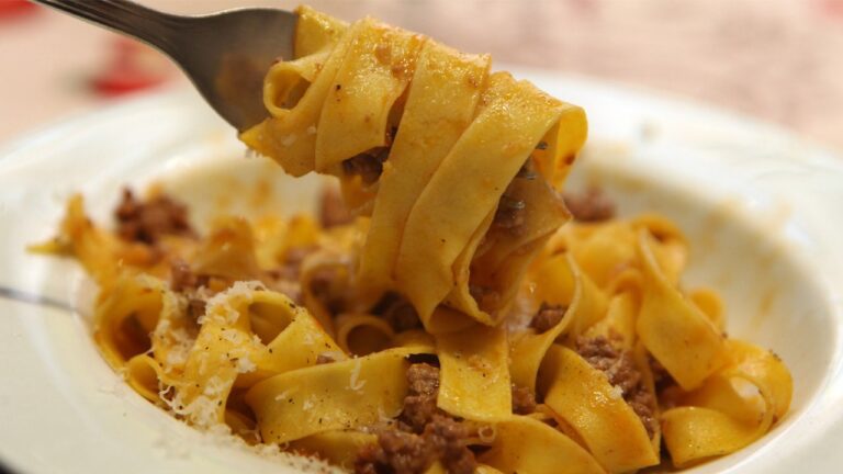 NJ restaurant bans youngsters… | News and Gossip
