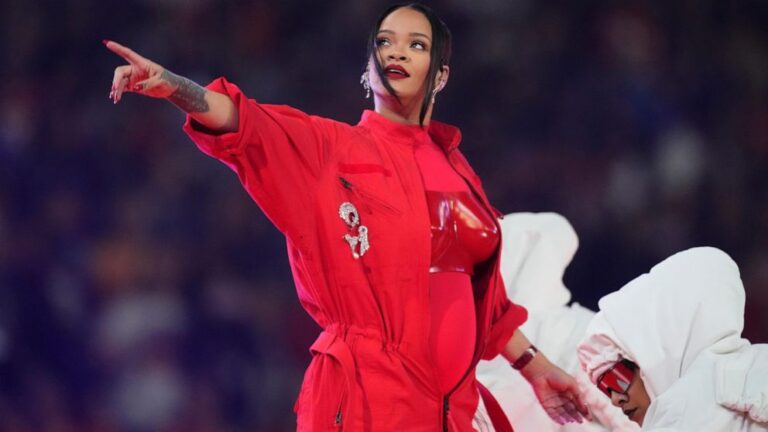 Review: Rihanna shines in singular Tremendous Bowl halftime show | News and Gossip