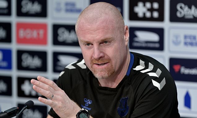 Sean Dyche longs for the day Everton aren&#8217;t considered lengthy pictures