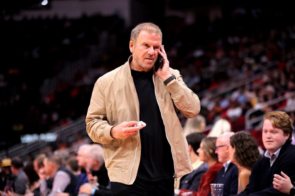 , Tilman Fertitta Mentioned to Be Mulling Offer for Washington Commanders &#8211; uBetMobile &#8211; 2023