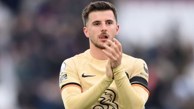 Switch Speak: Liverpool eye Mason Mount swoop as contract talks stall – uBetMobile – 2025
