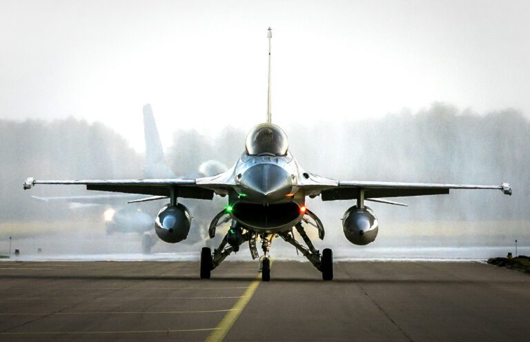 Ukraine asks the Netherlands for F-16 fighter jets | News and Gossip